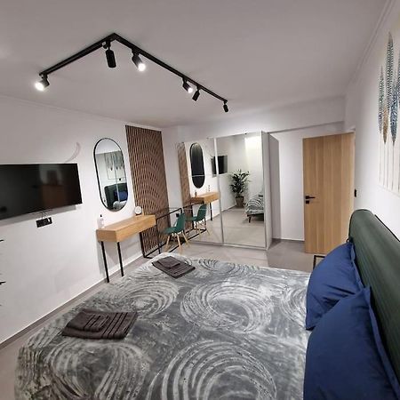 Patras Blue Sea And Sky Deluxe Apartment Екстер'єр фото