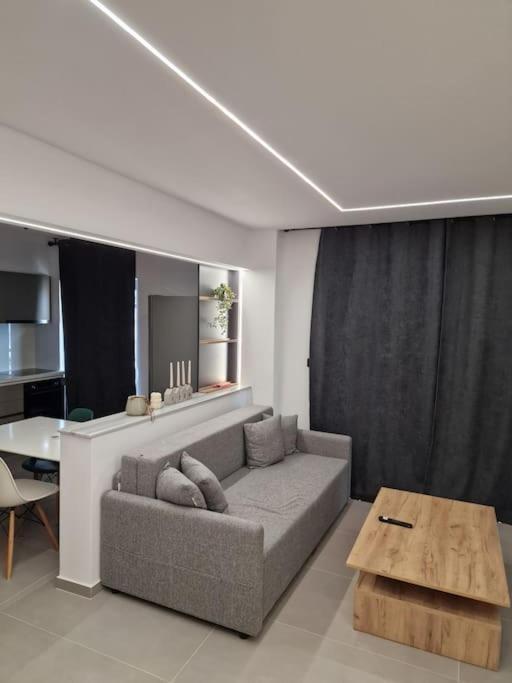 Patras Blue Sea And Sky Deluxe Apartment Екстер'єр фото