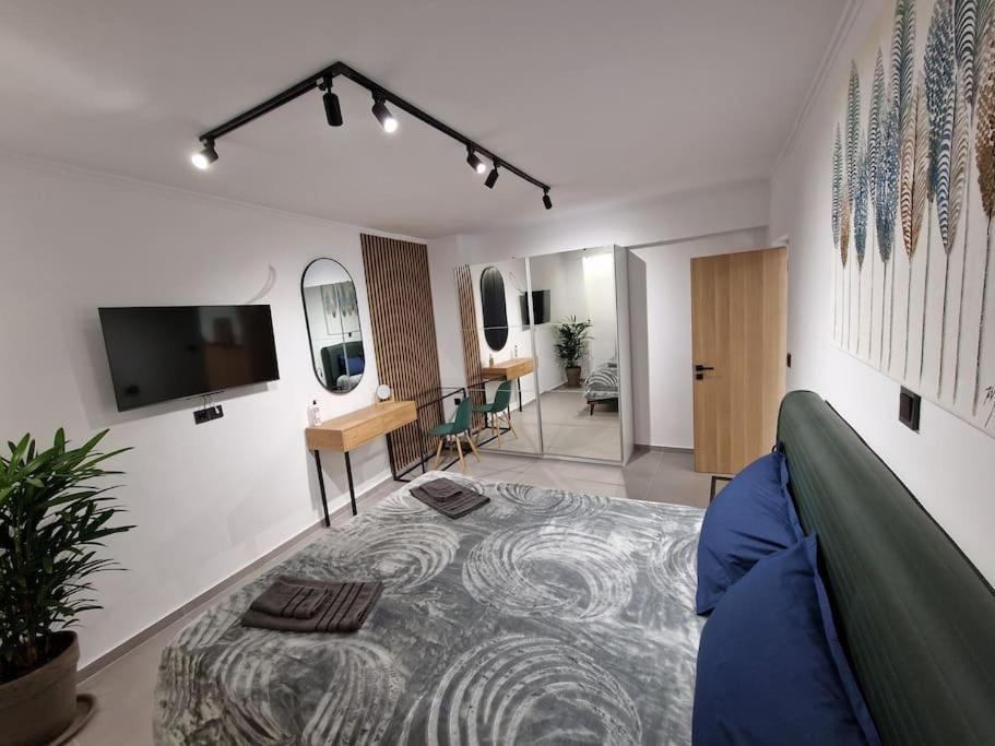 Patras Blue Sea And Sky Deluxe Apartment Екстер'єр фото